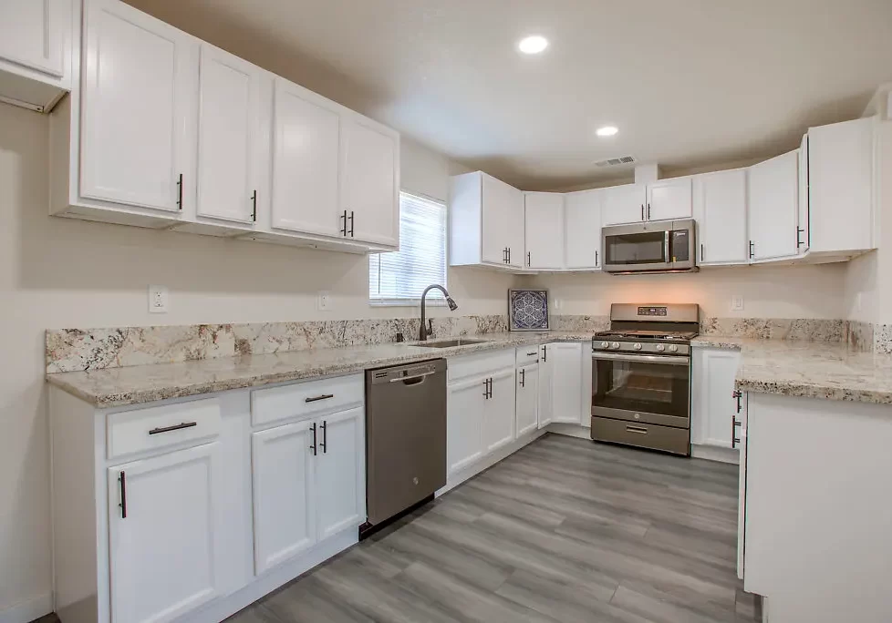 15 Kitchen-SMALL 15 Kitchen-SMALL